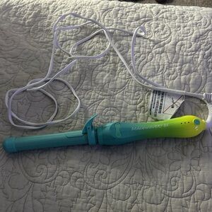 Beachwaver B1 Curling Iron